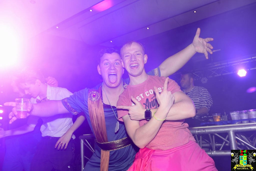 ../Images/Carnavals maandagavond in VdG 305.jpg